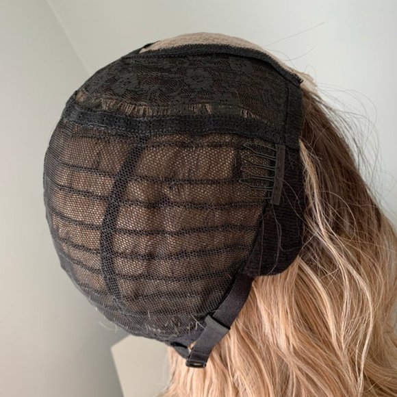 NEW Rooted Blonde Body Wave Lace Front Wig - Picture 4 of 4